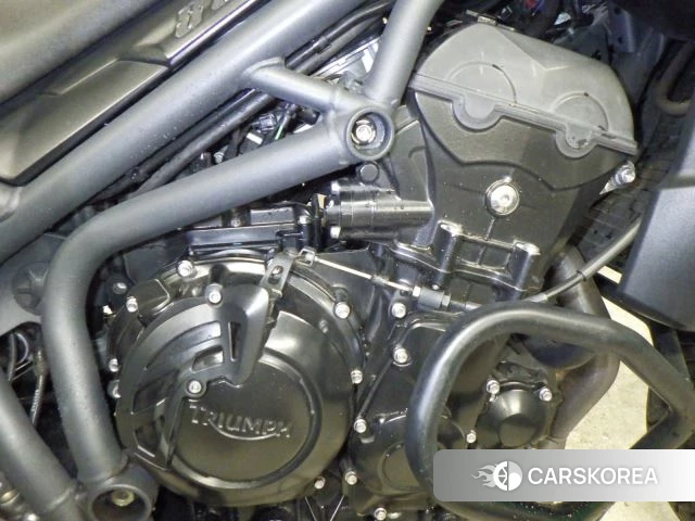 Engine photo
