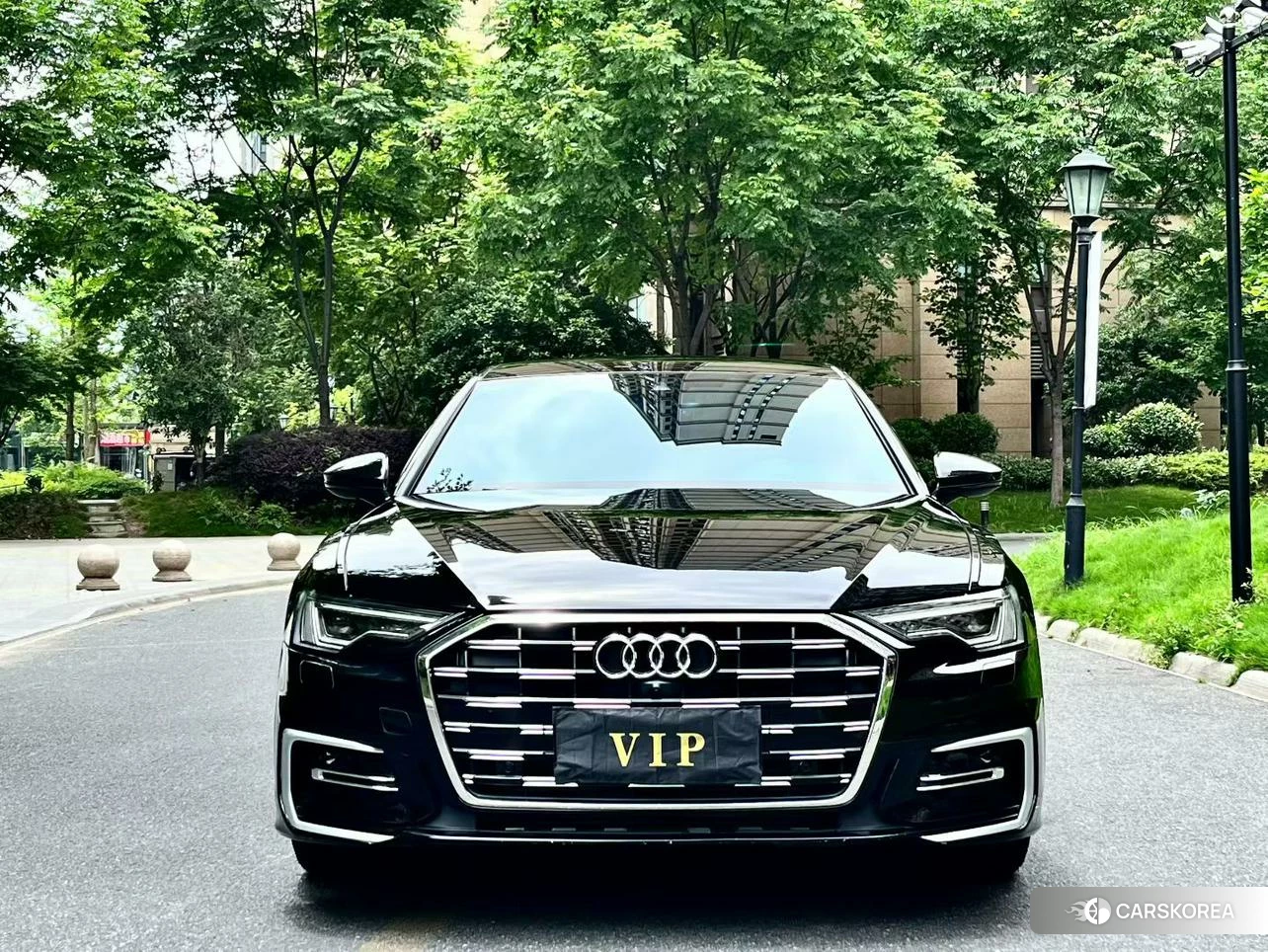 Audi A6L 2023 Черный из Китая