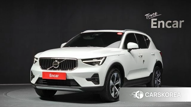 Volvo XC40 2023 Белый из Кореи