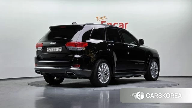 Jeep Grand Cherokee 2018 Черный из Кореи