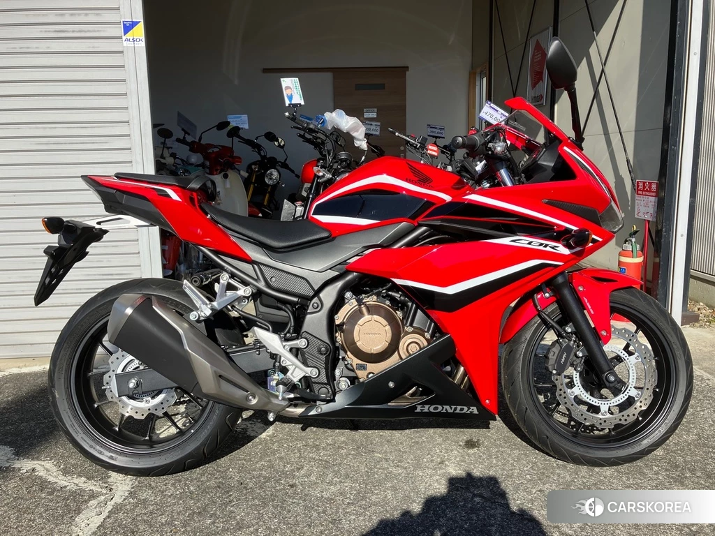Проданный Honda CBR400R ABS 2019 из Японии