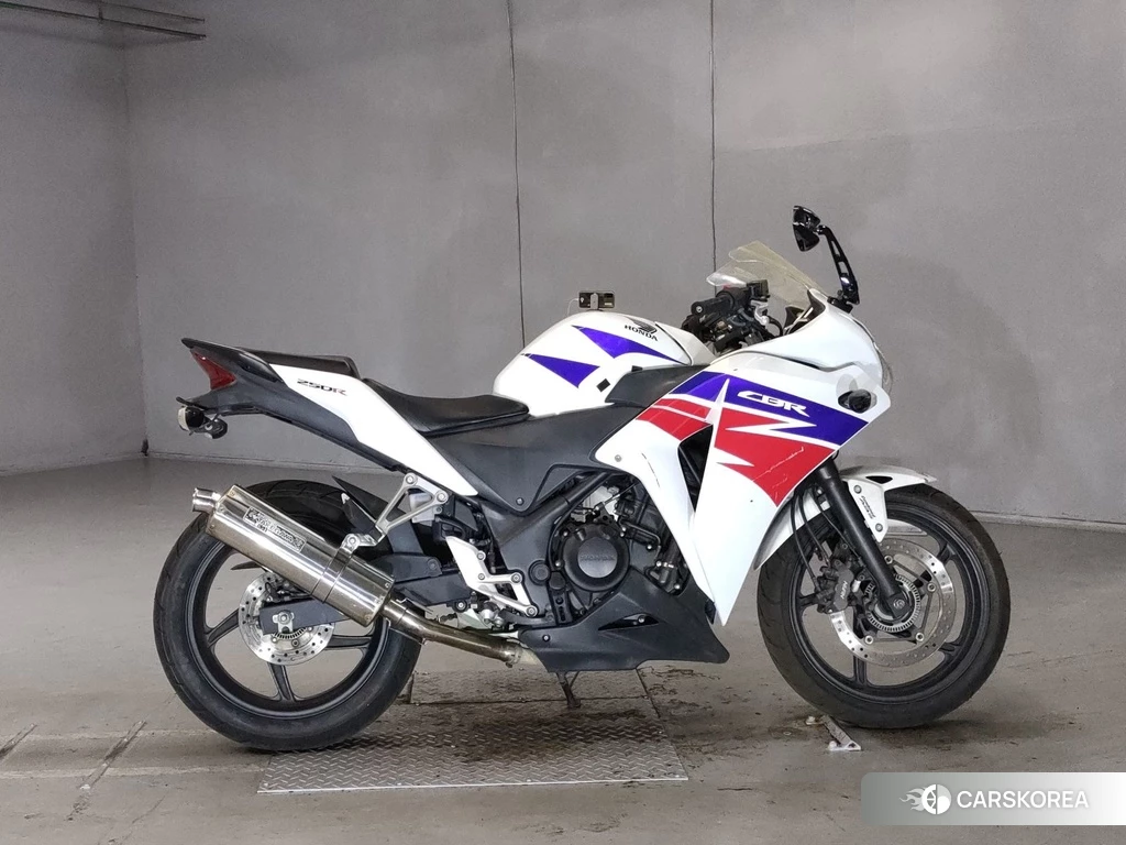 Проданный Honda CBR250R 2013 из Японии, фото 2