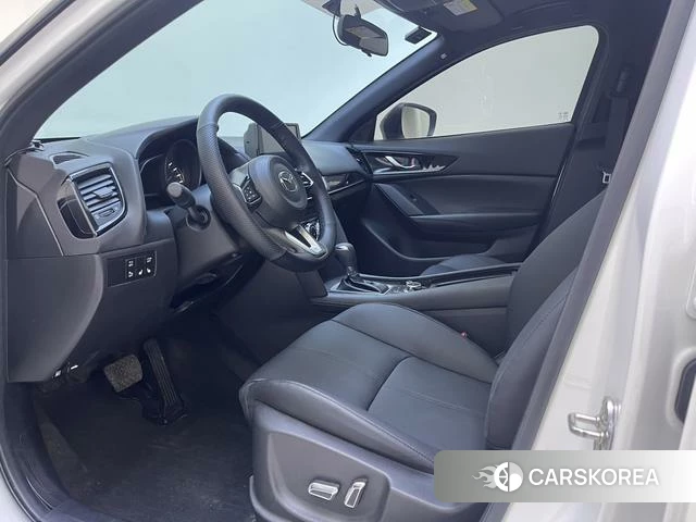 Mazda CX-4 2023 Белый из Китая