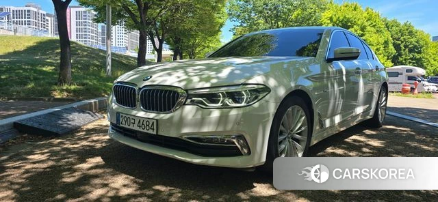 BMW 5 Series (G30) 2018 Белый из Кореи