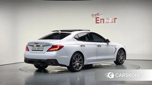 Genesis G70 2018 Белый из Кореи