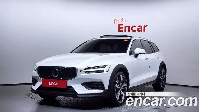 Volvo V60 Cross-Country 2nd Generation id 2732529 из Кореи