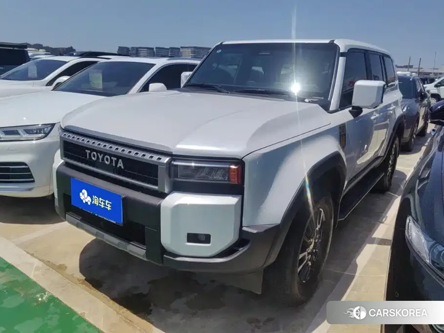 Toyota Prado 2024 Silver/gray из Китая, фото 2