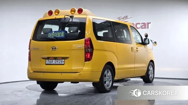 Hyundai The New Grand Starex 2018 Желтый из Кореи