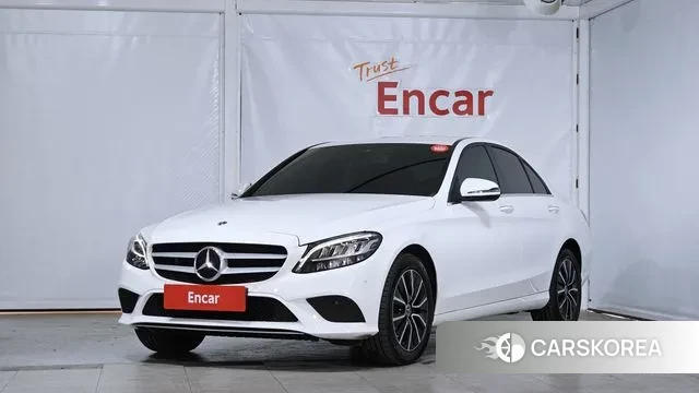 Mercedes-Benz C-Class W205 2019 Белый из Кореи