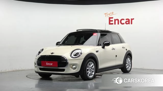 Mini Cooper 2019 Жемчужный цвет из Кореи