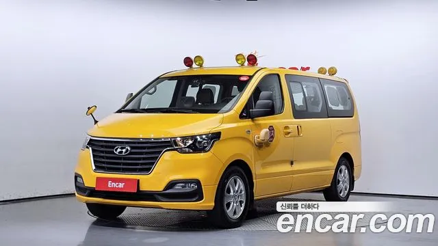 Hyundai The New Grand Starex 2019 Желтый из Кореи