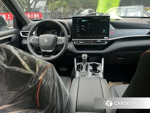Toyota Crown Lufang 2026 Белый из Китая