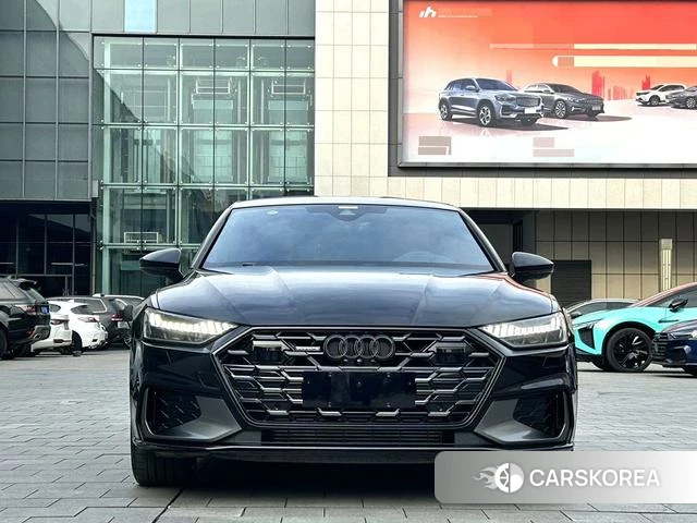 Audi A7L 2024 Черный из Китая