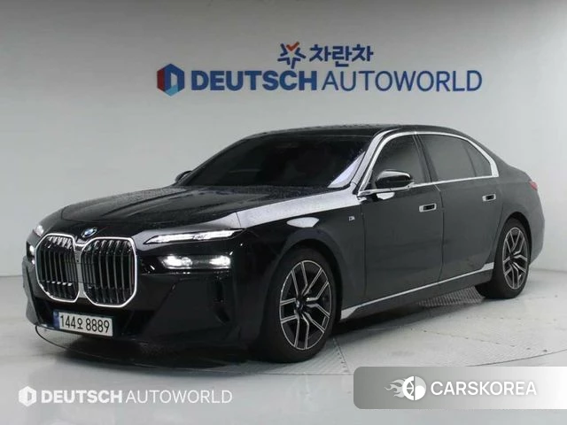BMW 7 Series (G70) 2023 Черный из Кореи
