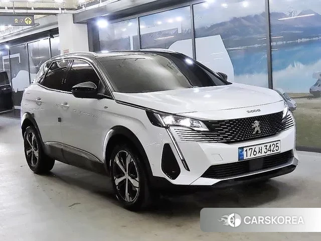 Peugeot 3008 second generation 2021 Белый из Кореи