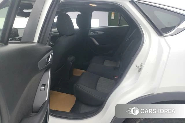 Mazda CX-4 2018 Белый из Китая