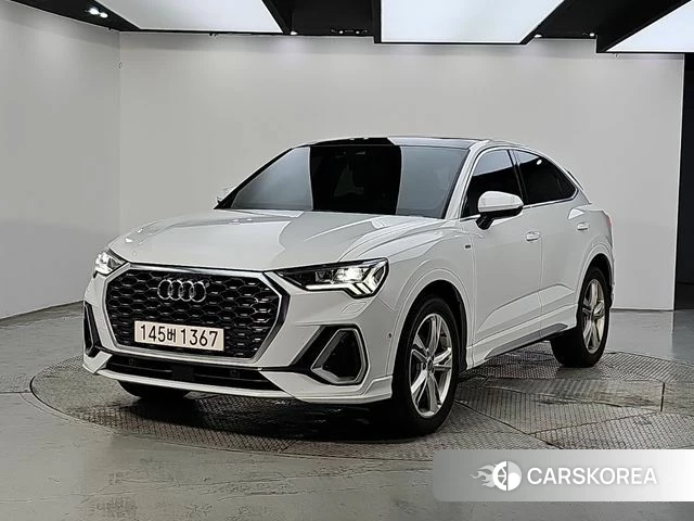 Audi Q3 (F3) 2023 Белый из Кореи