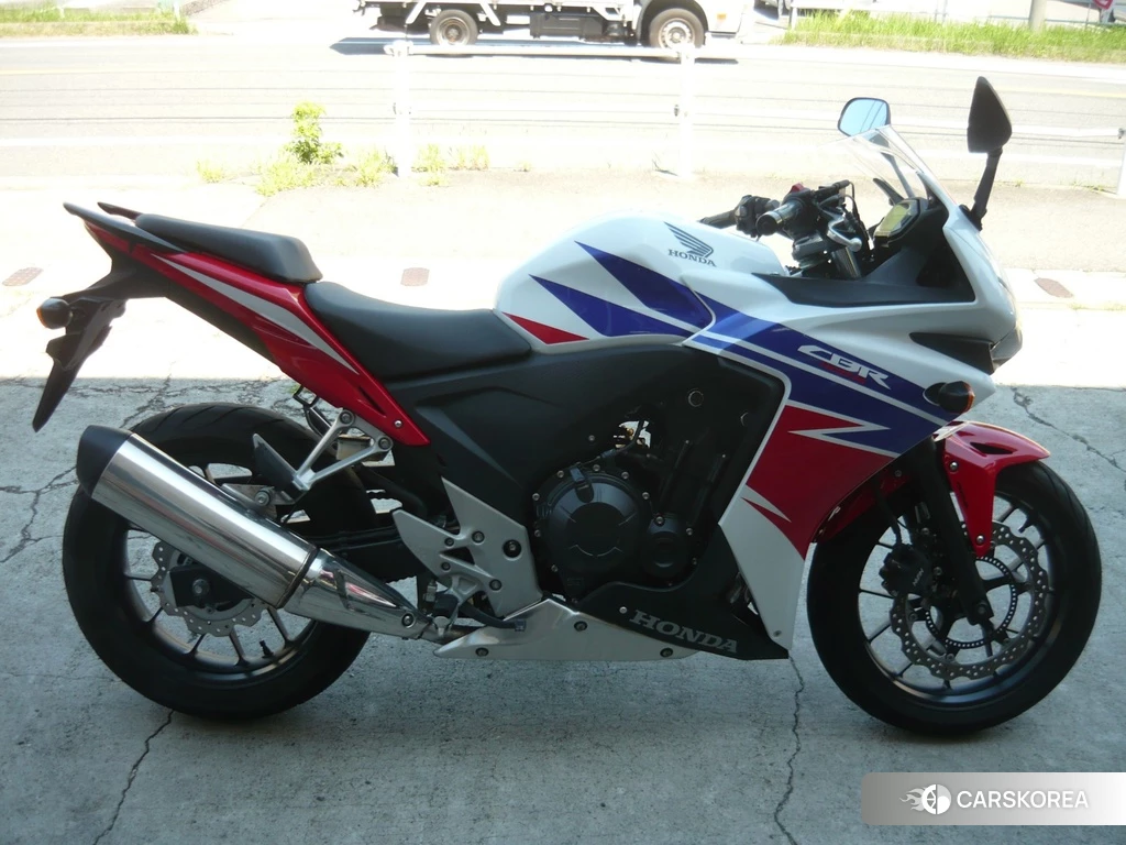 Проданный Honda CBR400R ABS 2014 из Японии, фото 2
