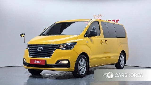 Hyundai The New Grand Starex 2019 Желтый из Кореи