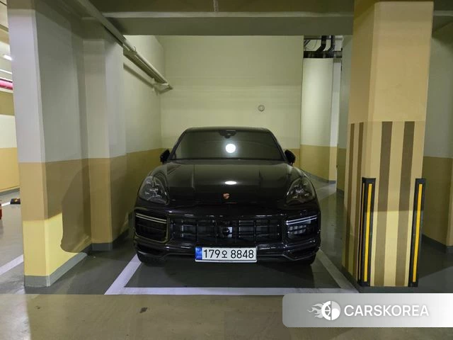 Porsche Cayenne (PO536) 2021 Черный из Кореи
