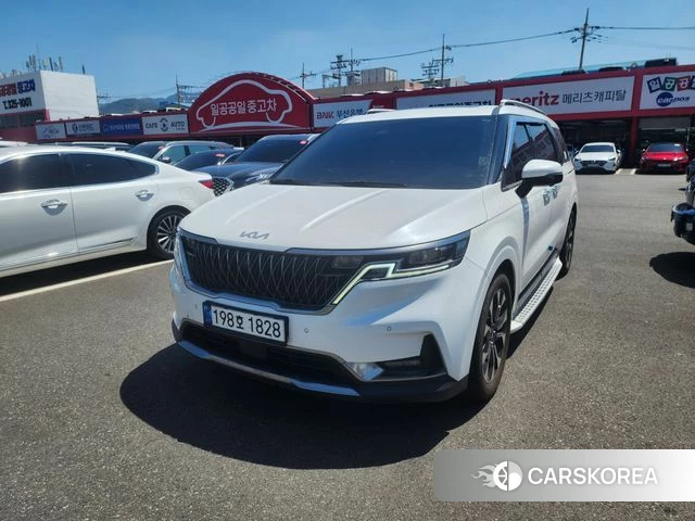 Kia Carnival 4th generation 2023 Белый из Кореи