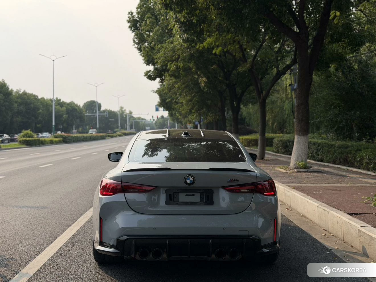 BMW M4 2024 Серебристо-серый из Китая