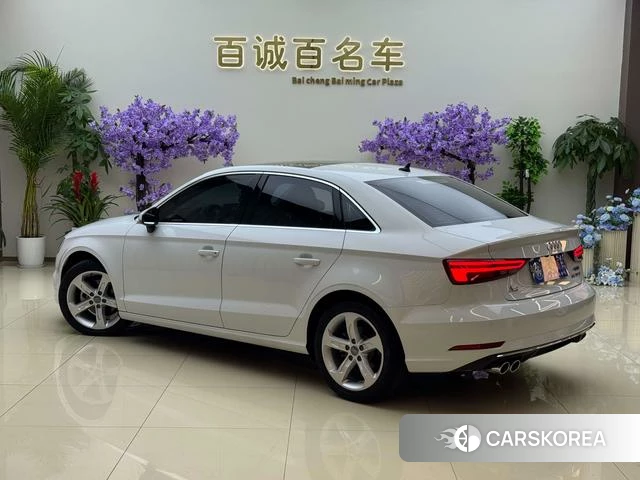 Audi A3 2021 Белый из Китая