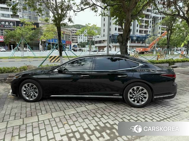 Lexus LS 2023 Черный из Китая