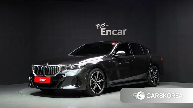 BMW 5 Series (G60) 2024 Серый из Кореи