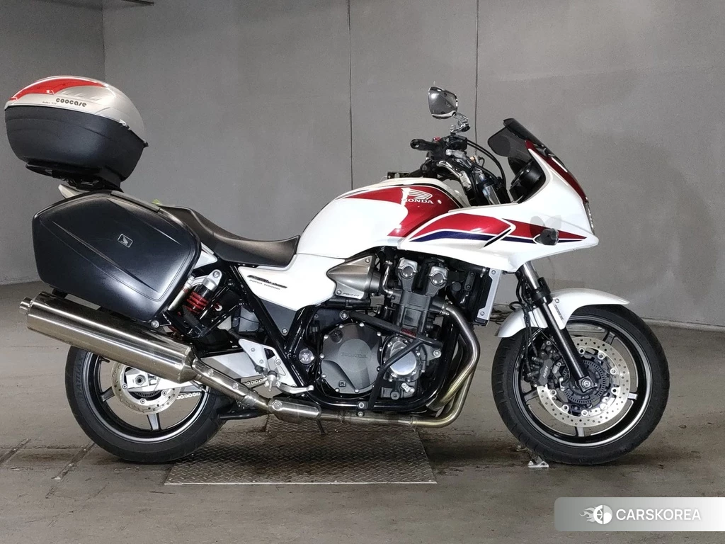 Проданный Honda CB1300ST 2011 из Японии