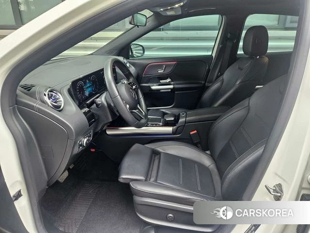 Mercedes-Benz GLA 2021 Белый из Китая