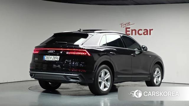 Audi Q8 (4M) 2021 Черный из Кореи