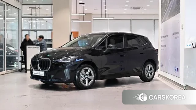 BMW 2 Series Active Tourer (U06) 2025 Черный из Кореи