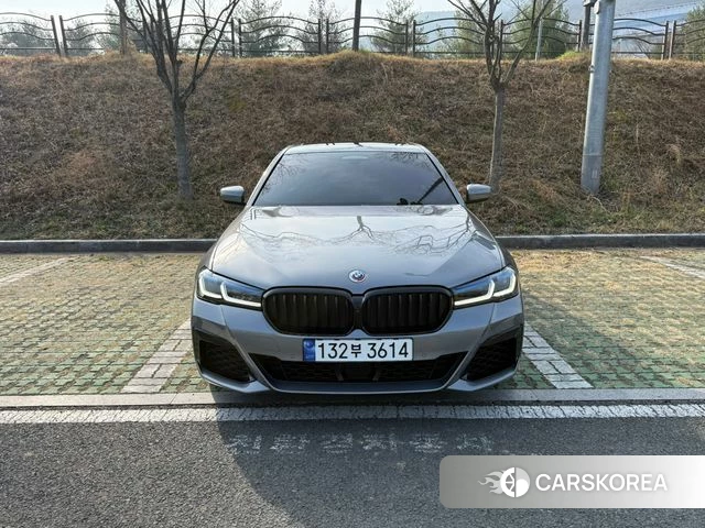 BMW 5 Series (G30) 2023 Серый из Кореи