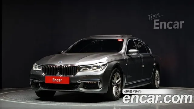 BMW 7 Series (G11) 2018 Серебристо-серый из Кореи