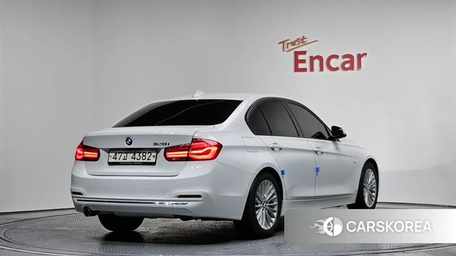 BMW 3 Series (F30) 2018 Белый из Кореи