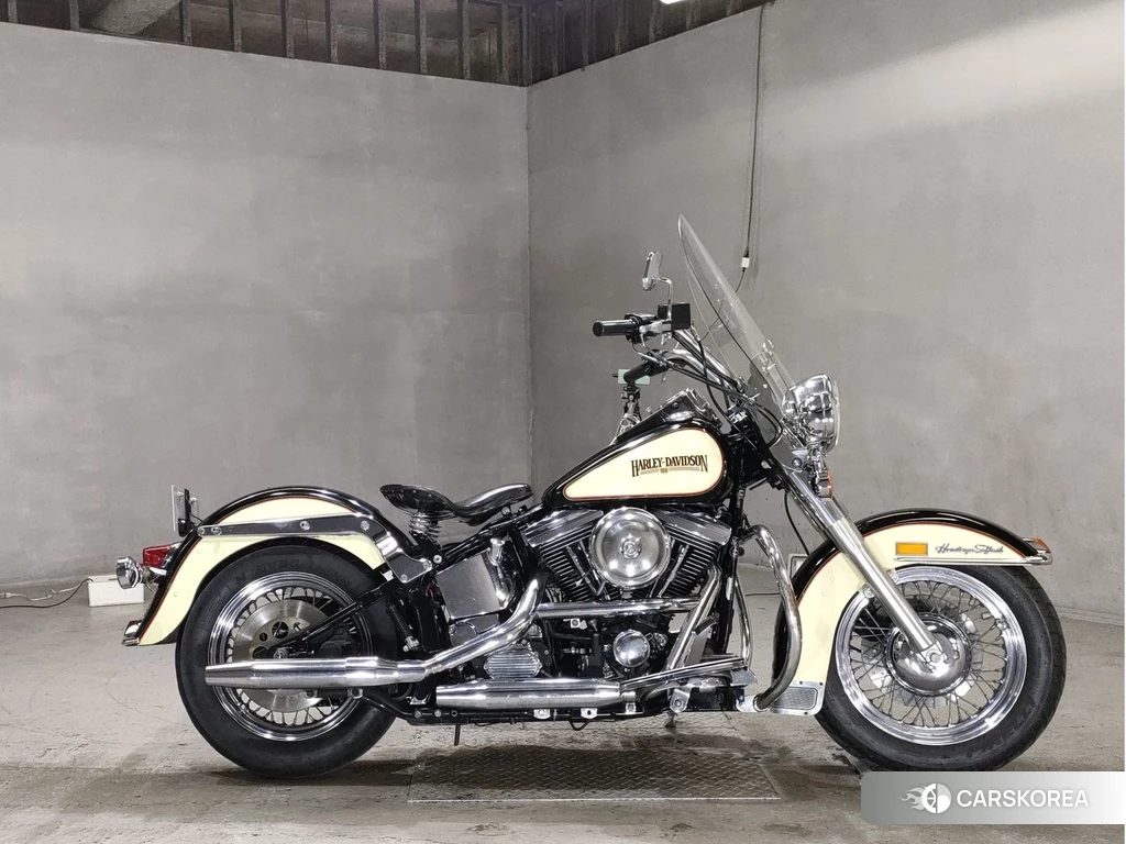 Проданный Harley-Davidson Heritage Softail Classic FLSTC1340 2019 из Японии