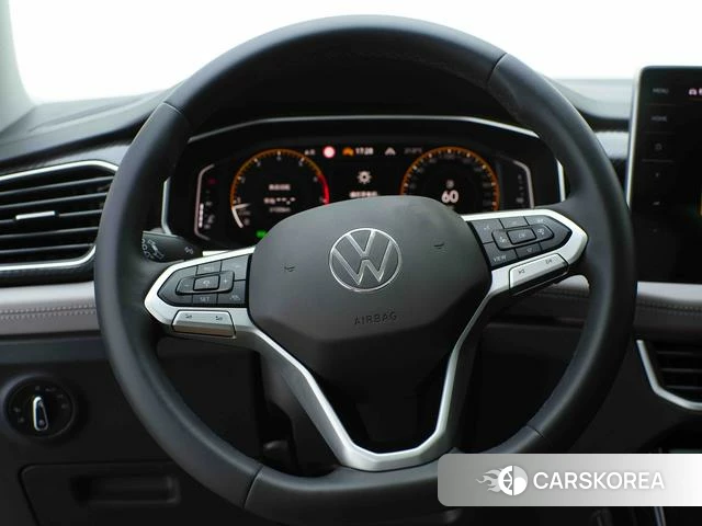 Volkswagen Tanyue 2022 Белый из Китая