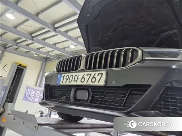 BMW 5 Series (G30) 2021 Черный из Кореи