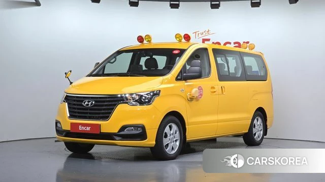 Hyundai The New Grand Starex 2019 Желтый из Кореи