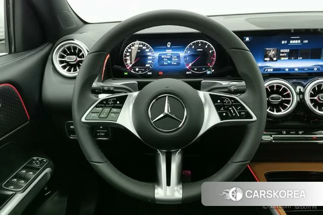 Mercedes-Benz GLB 2024 Белый из Китая