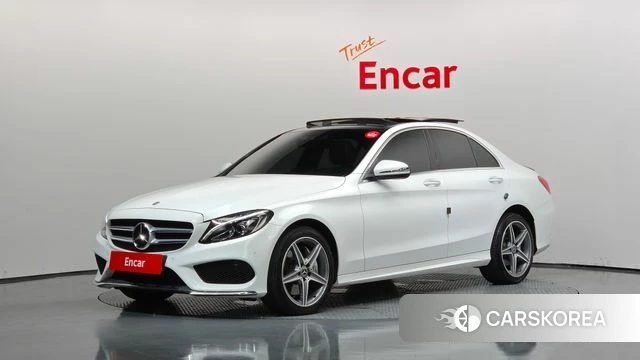 Mercedes-Benz C-Class W205 2018 Белый из Кореи