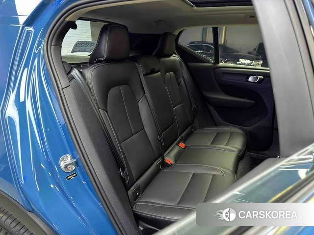 Volvo XC40 2023 Синий из Китая