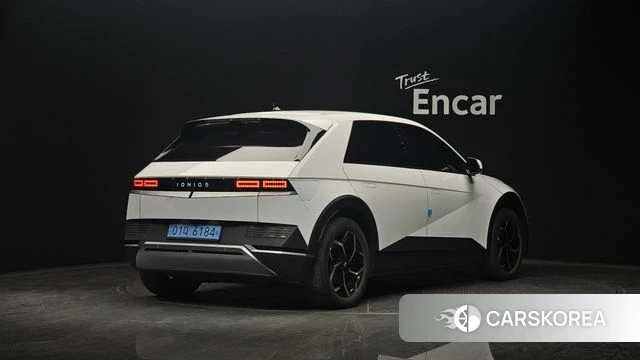 Hyundai Ionic 5 2022 Белый из Кореи