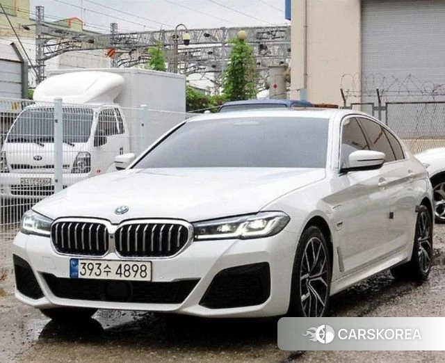 BMW 5 Series (G30) 2023 Белый из Кореи