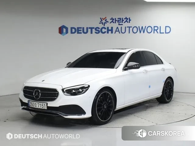 Mercedes-Benz E-Class W213 2020 Белый из Кореи
