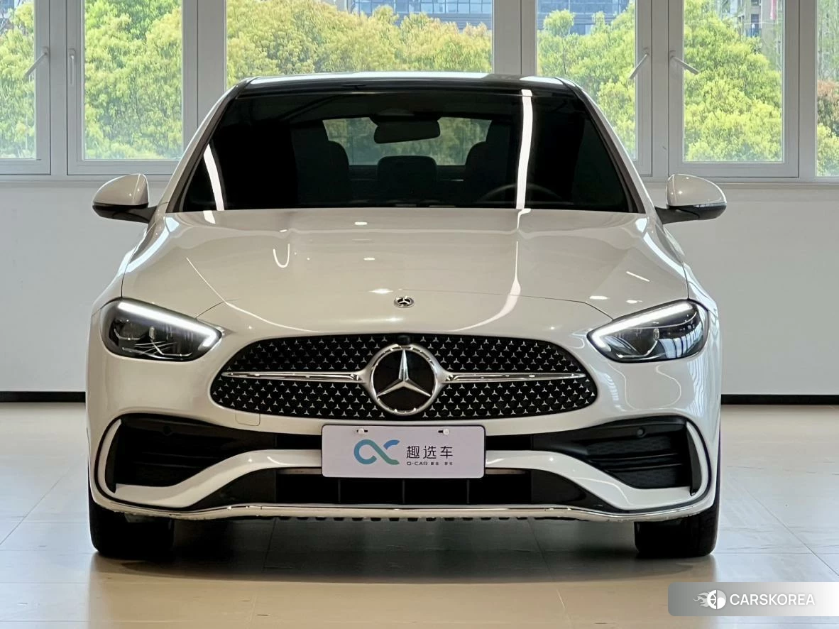 Mercedes-Benz Class C 2023 Белый из Китая