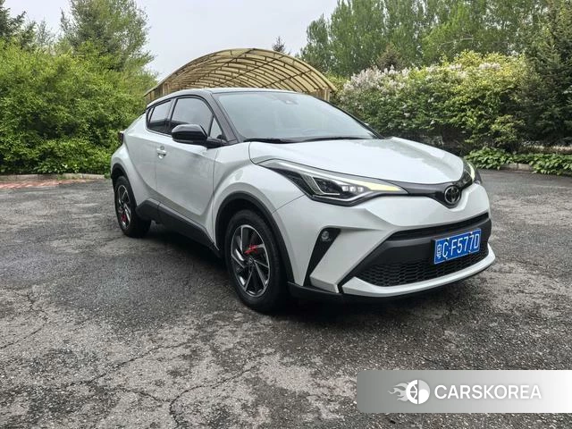 Toyota C-HR 2022 Белый из Китая