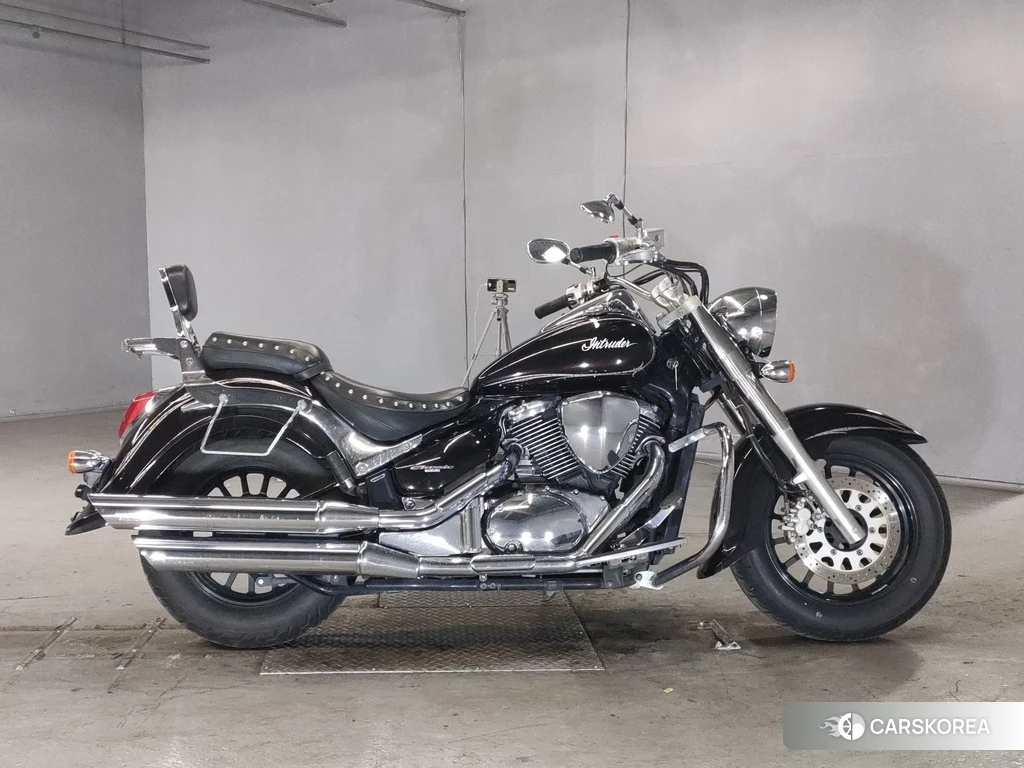 Проданный Suzuki INTRUDER 400 CLASSIC id 4076023 из Японии