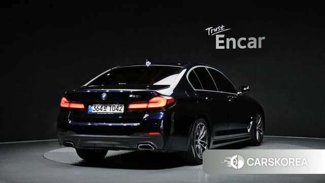 BMW 5 Series (G30) 2021 Черный из Кореи